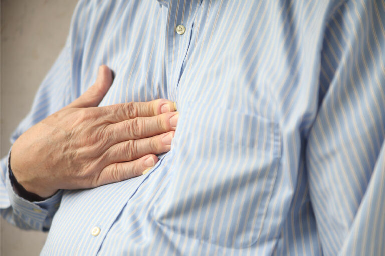 9 heartburn symptoms to take note of